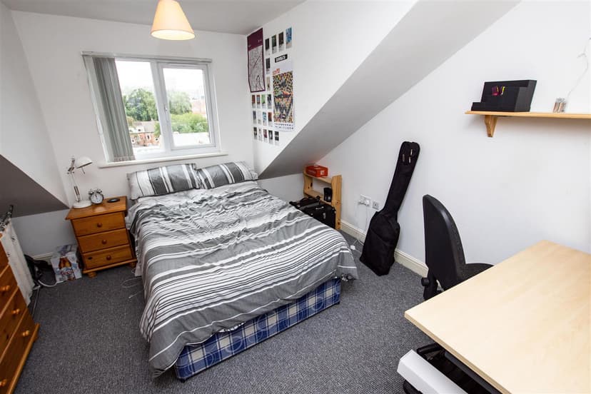 77, Selly Hill Road - Image 3