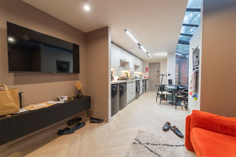 236, Dawlish Road - Image 18