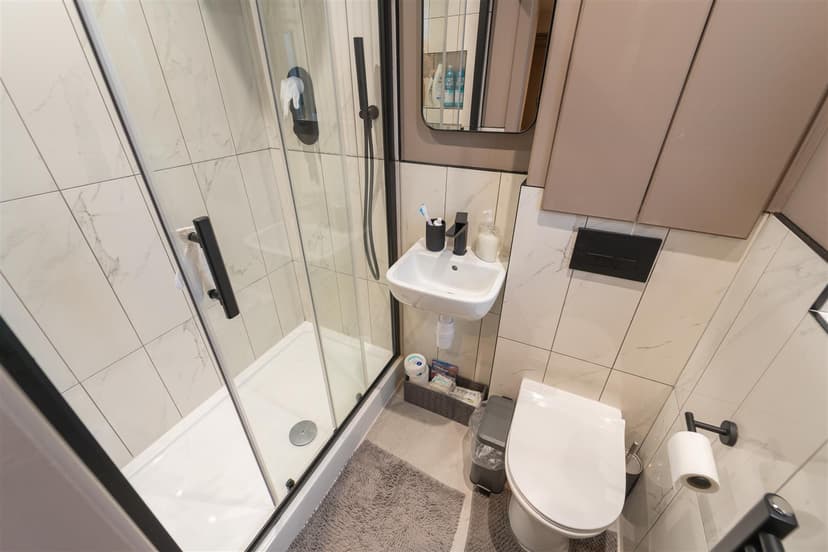 236, Dawlish Road - Image 6