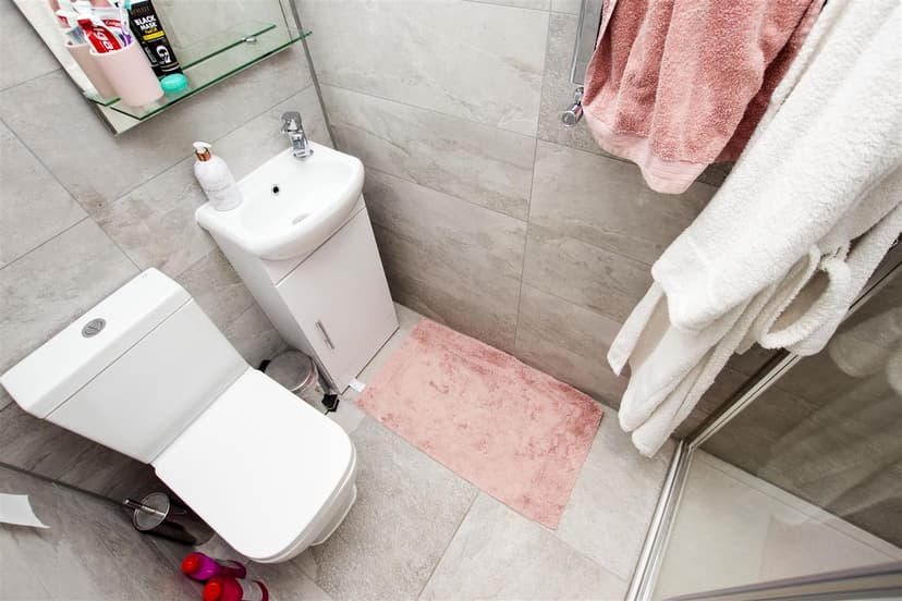 108, Raddlebarn Road - Image 5