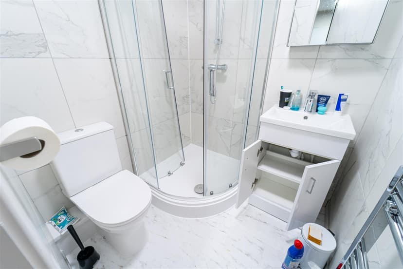 67, Winnie Road - Image 7