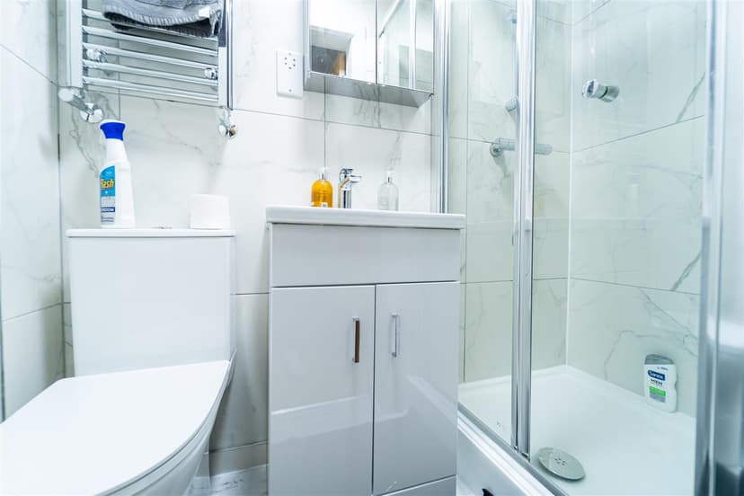 67, Winnie Road - Image 5