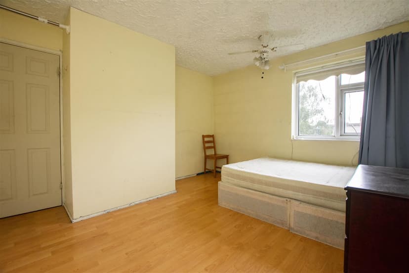 25, Hubert Croft - Image 10