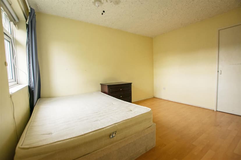 25, Hubert Croft - Image 6