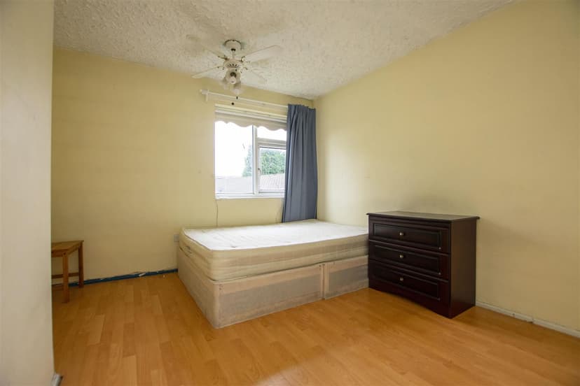 25, Hubert Croft - Image 5