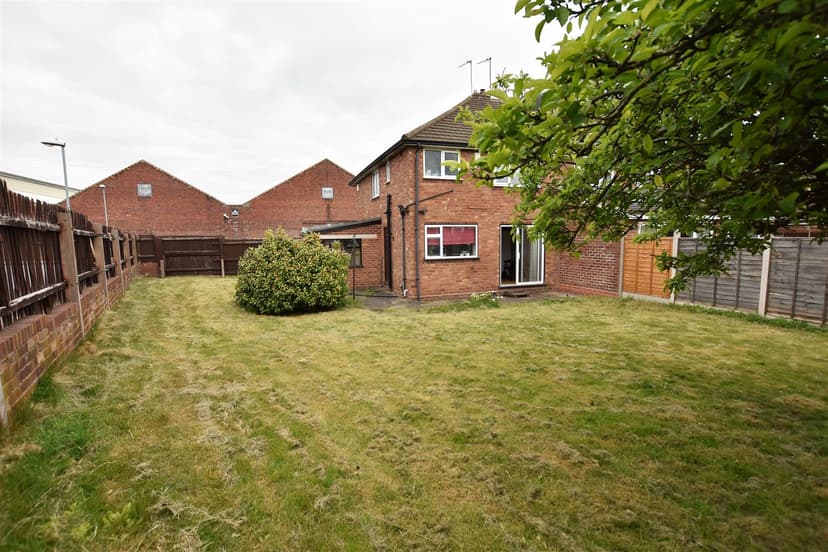 67, Frederick Road - Image 2