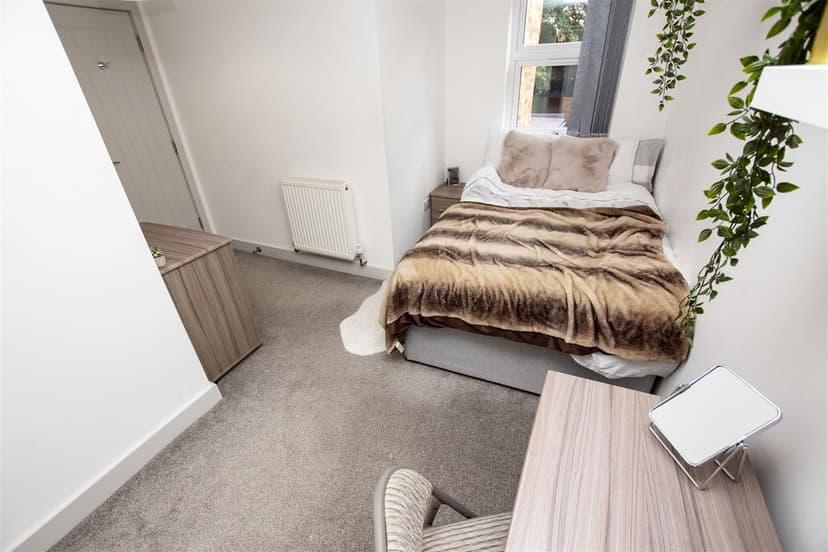 299, Tiverton Road - Image 9