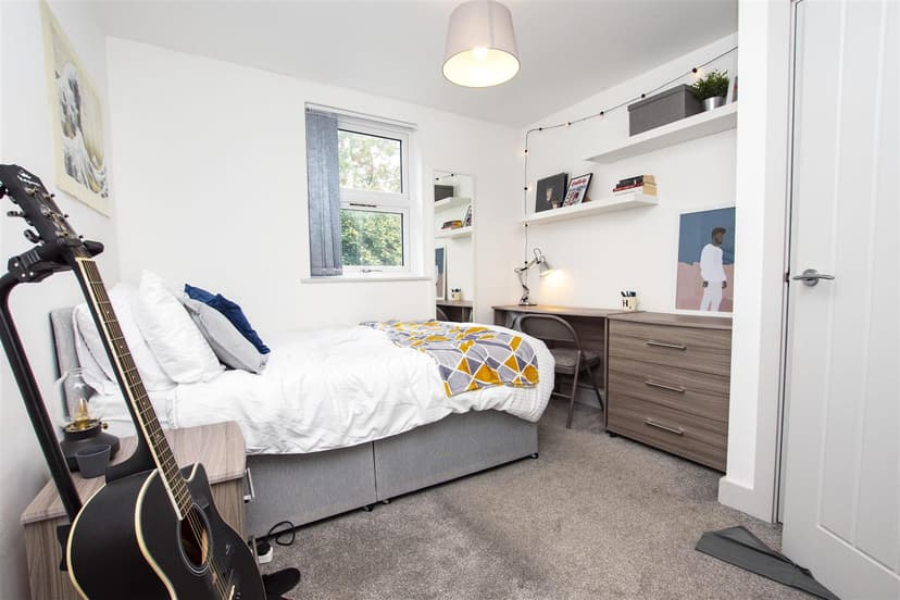 299, Tiverton Road - Image 8