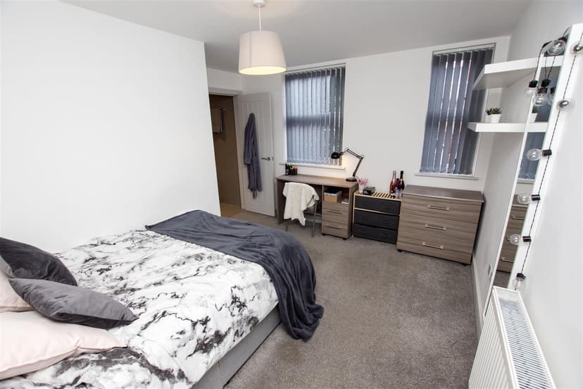 299, Tiverton Road - Image 7