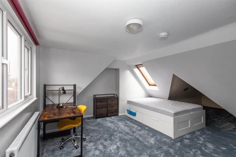 92, Bournbrook Road - Image 9