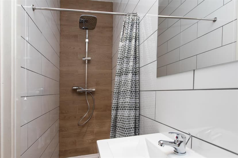 92, Bournbrook Road - Image 3