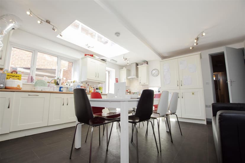 1, Coronation Road - Image 14