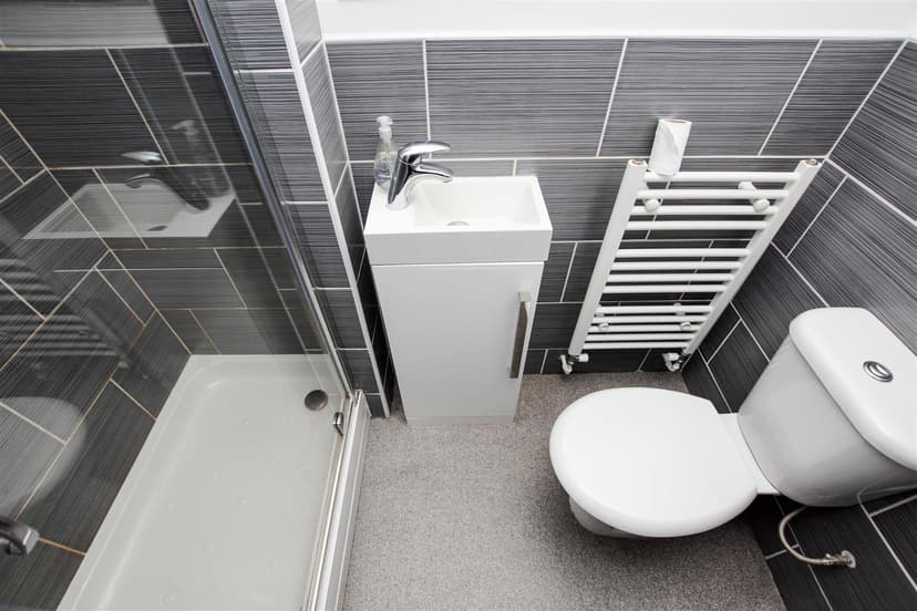 1, Coronation Road - Image 5