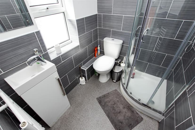 1, Coronation Road - Image 4