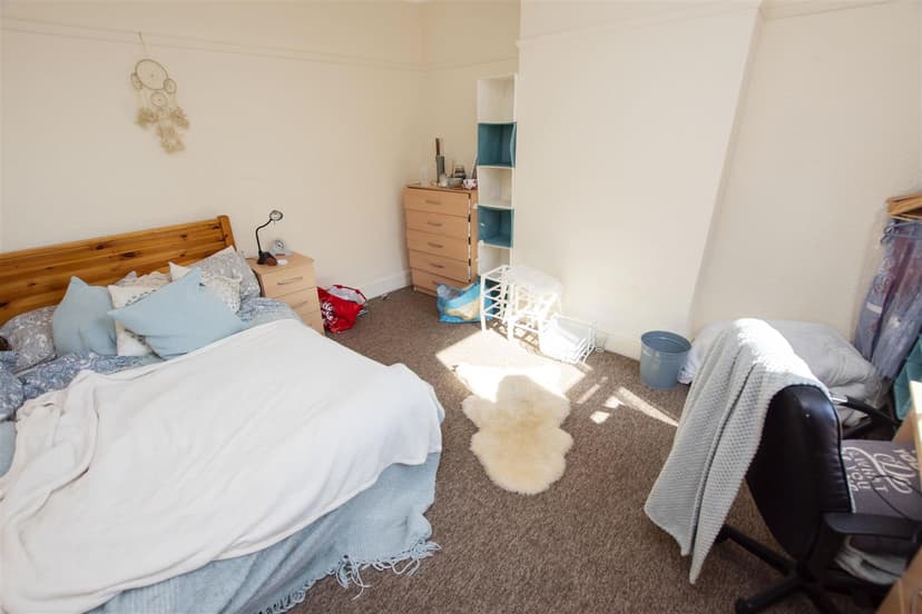 134, Raddlebarn Road - Image 6