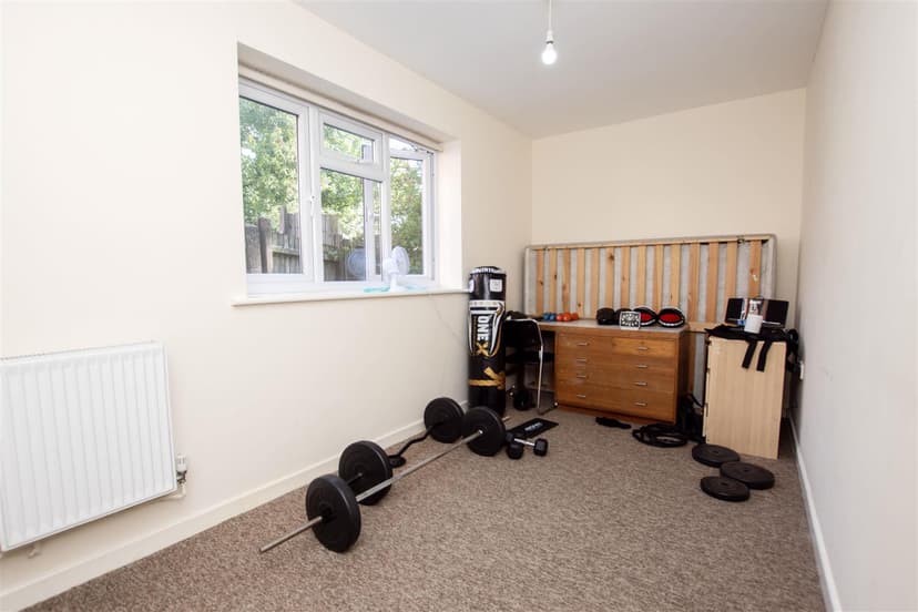 134, Raddlebarn Road - Image 5