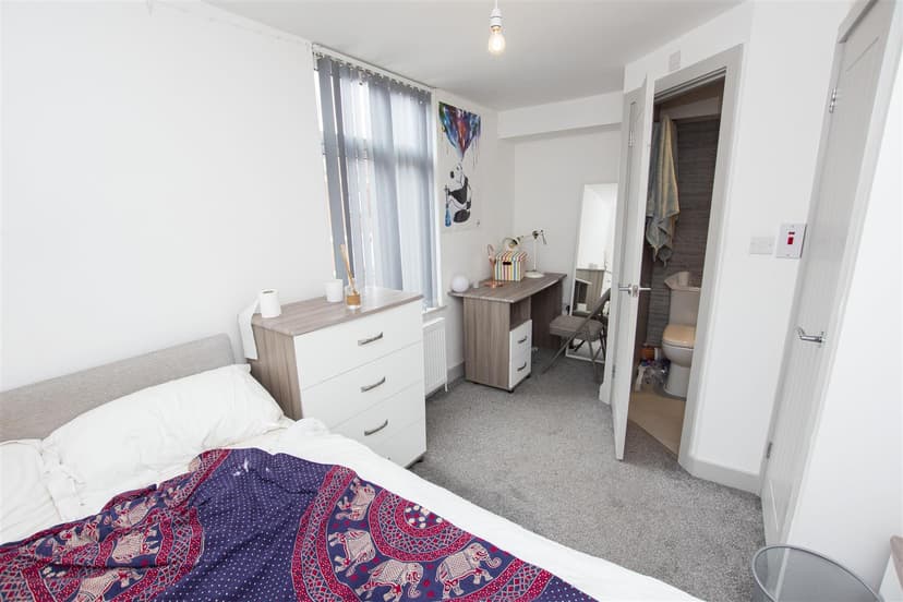 68, Exeter Road - Image 6