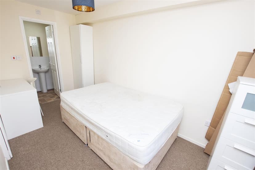 112, Heeley Road - Image 12