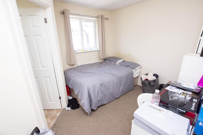 112, Heeley Road - Image 9