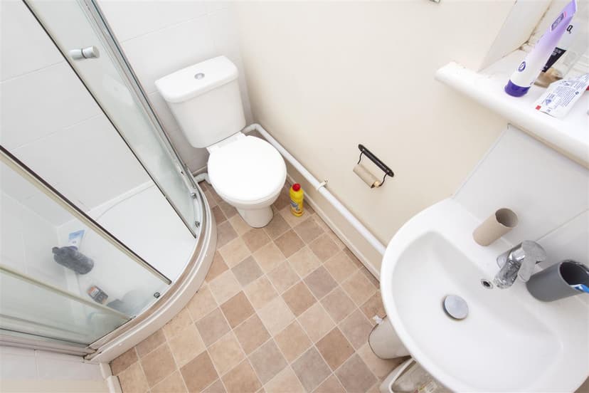 112, Heeley Road - Image 3