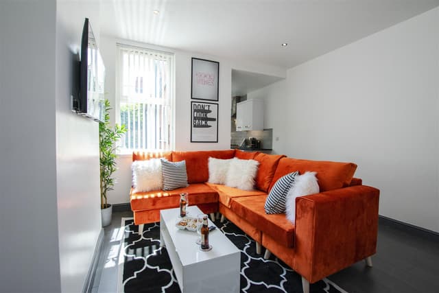 6, Katie Road - Image 14