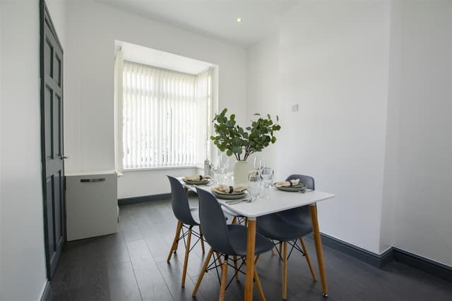 6, Katie Road - Image 9