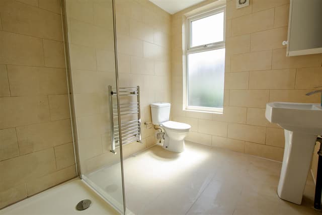 6, Katie Road - Image 2