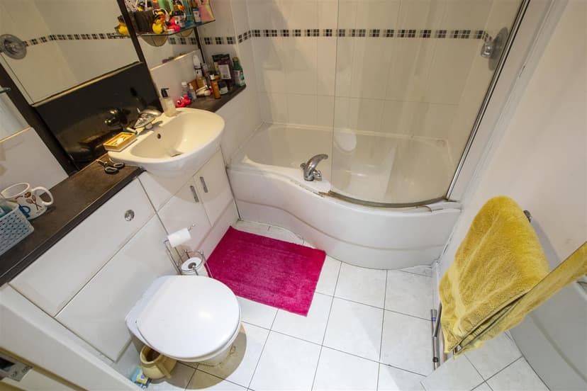 Apartment 1113, Masshouse Plaza - Image 1