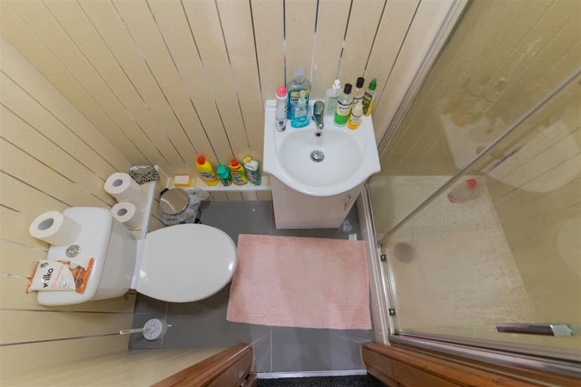 40, Tiverton Road - Image 2