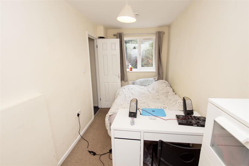 126, Heeley Road - Image 7