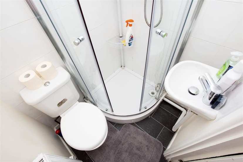 126, Heeley Road - Image 4