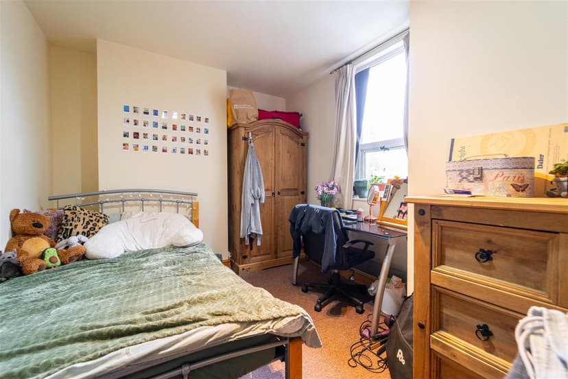 293, Tiverton Road - Image 10