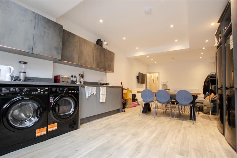 258, Heeley Road - Image 12