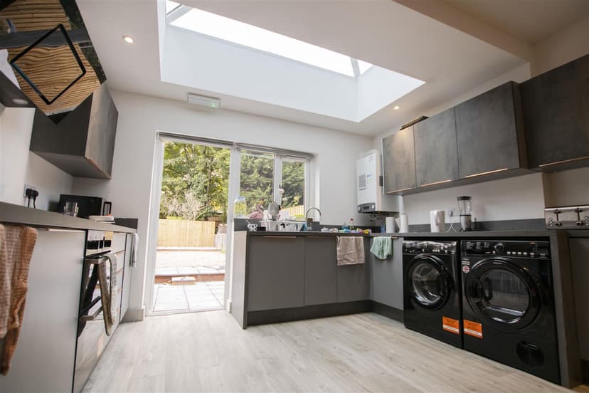 258, Heeley Road - Image 10