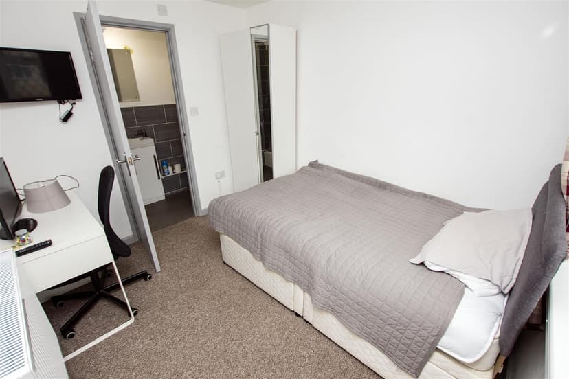 116, Heeley Road - Image 7