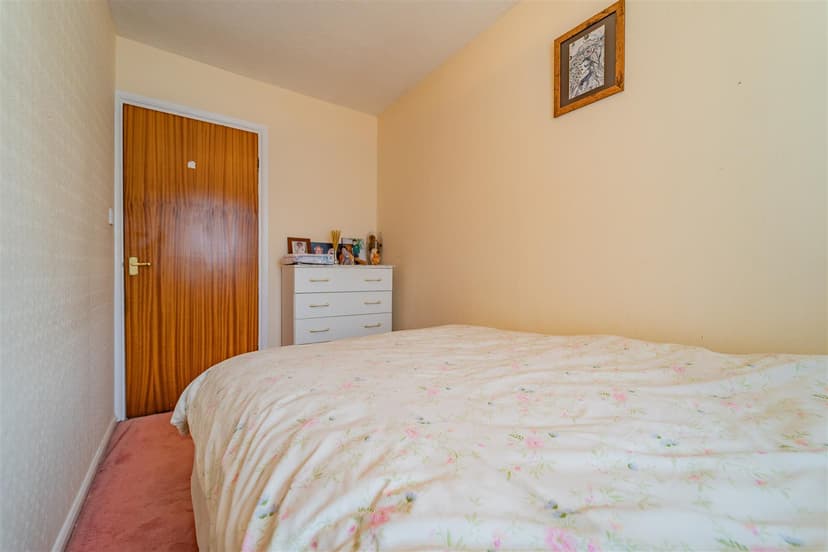 16, Varden Croft - Image 12