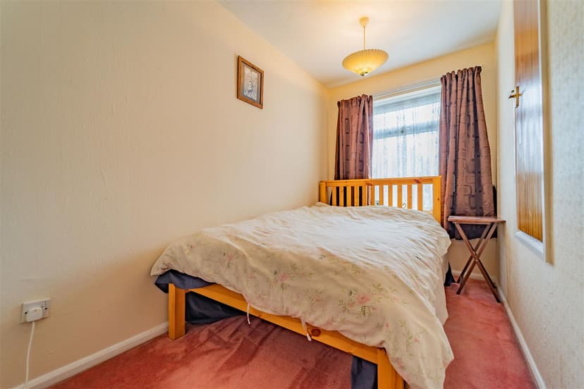 16, Varden Croft - Image 11