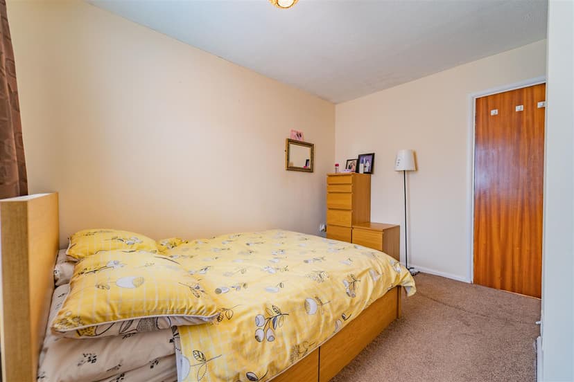 16, Varden Croft - Image 9