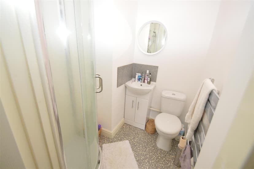 46, Umberslade Road - Image 1