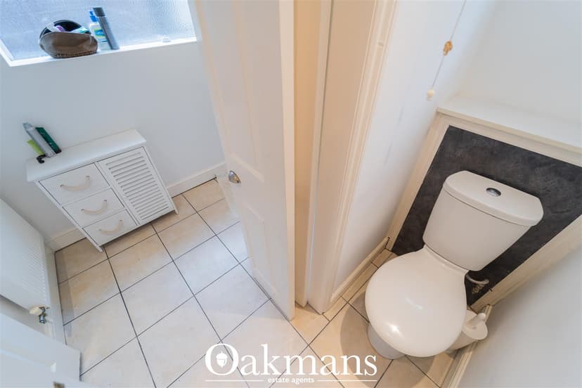 105, Tiverton Road - Image 4