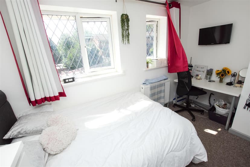 90, Heeley Road - Image 8