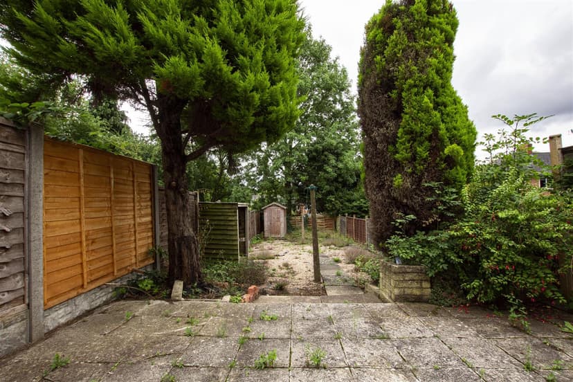 46, Quinton Road - Image 1