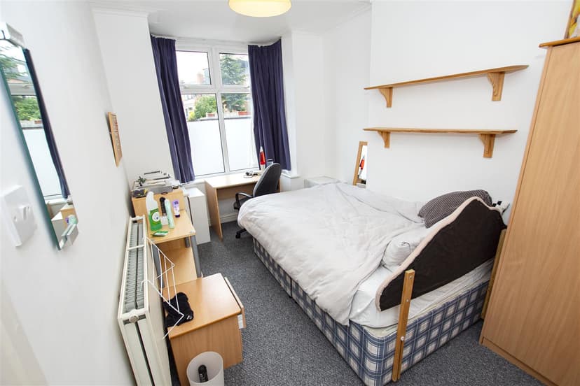 28, Dartmouth Road - Image 4