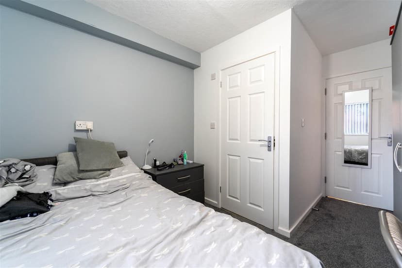 9, Wellman Croft - Image 21