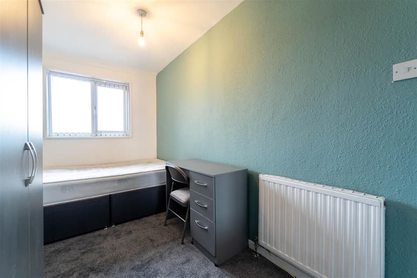 9, Wellman Croft - Image 20