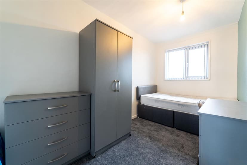 9, Wellman Croft - Image 19