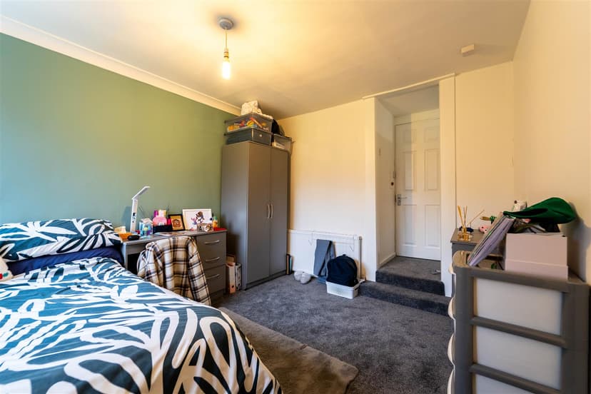 9, Wellman Croft - Image 13