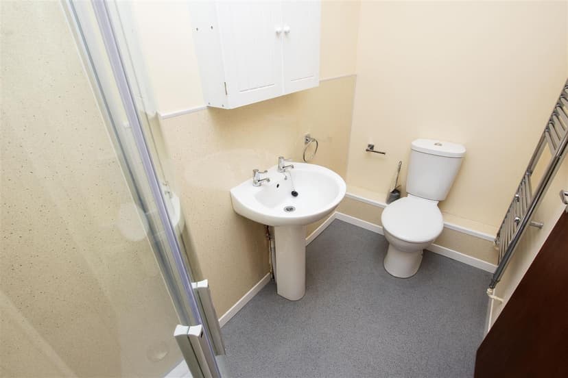 84, Raddlebarn Road - Image 4