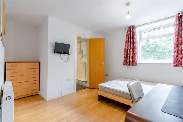 564a, Bristol Road - Image 4