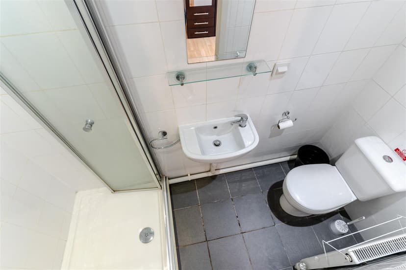 564a, Bristol Road - Image 1